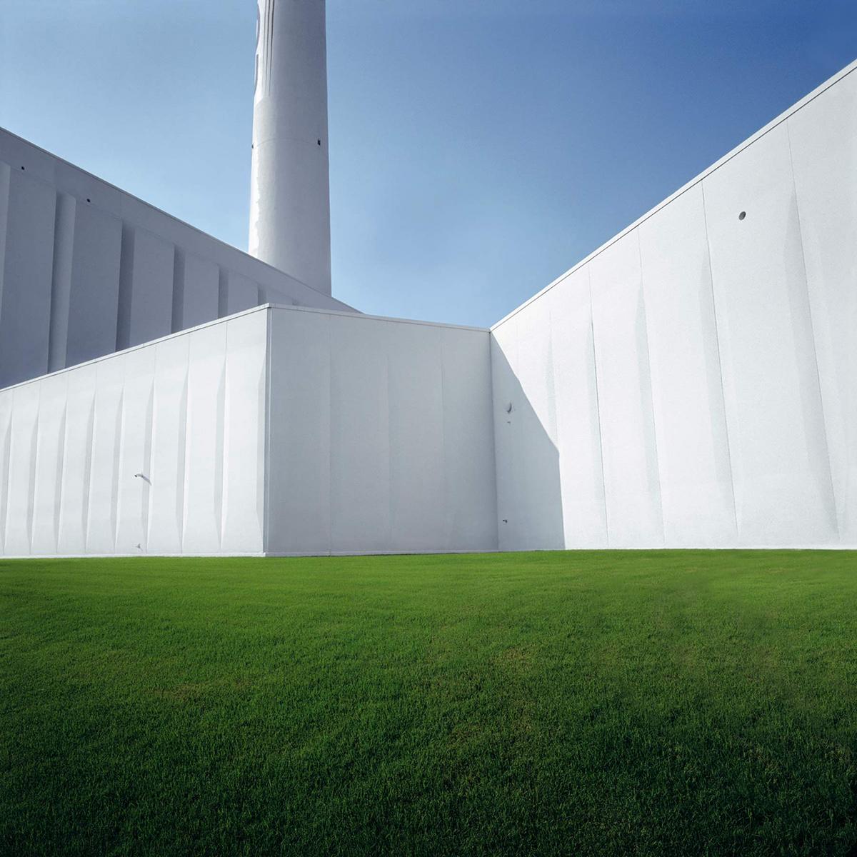 Power Plant White Wall Atlanta - Daniel Mirer